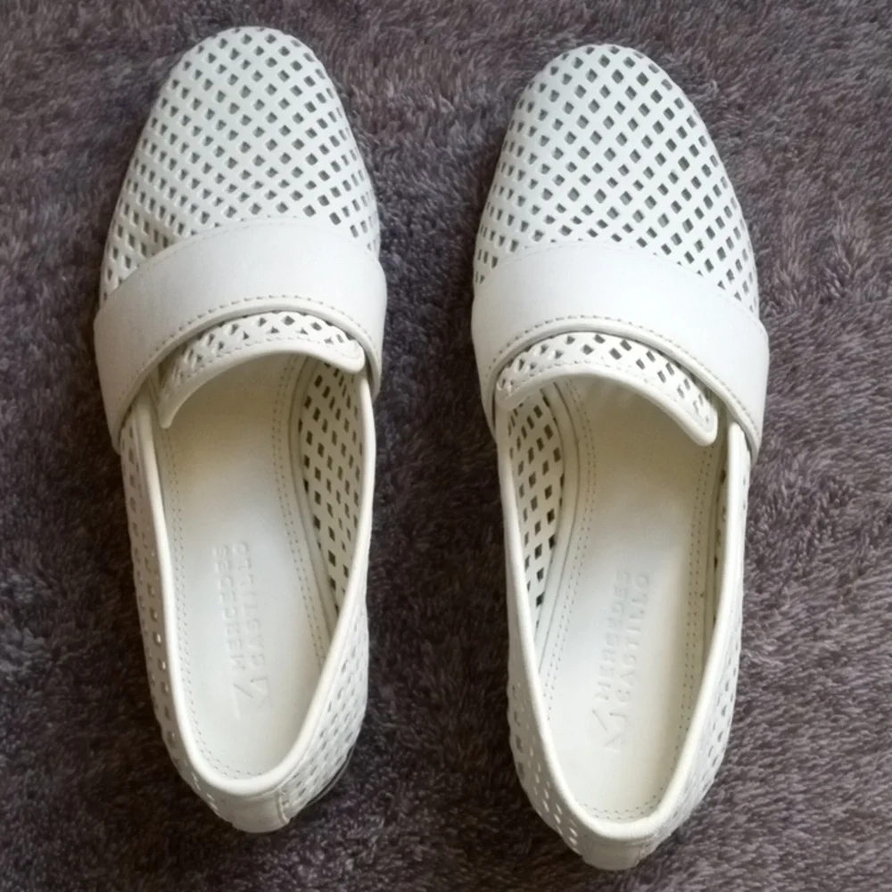 Mercedes Castillo cream perforated loafer with brown trim